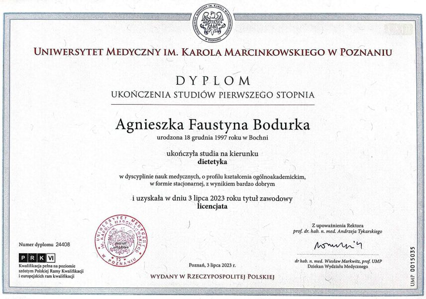 photo_5827916058696813328_w-min